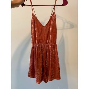 Crushed velvet romper